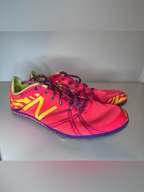 New Balance Women's WMD500 Spike Track Shoes, like new condition